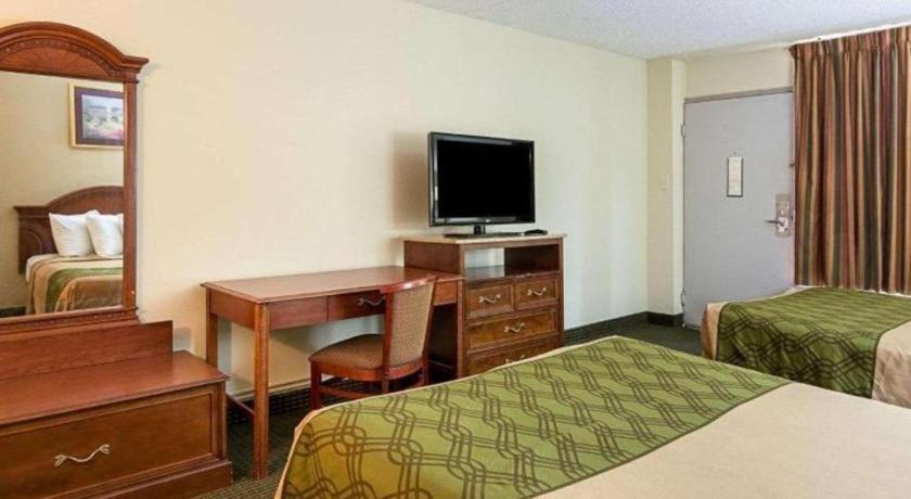 Econo Lodge Near Quantico Marine Base Dumfries Exterior photo